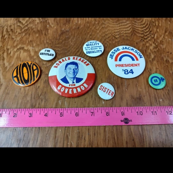 Misc Buttons - Ronald Reagan Political - Picture 3 of 4